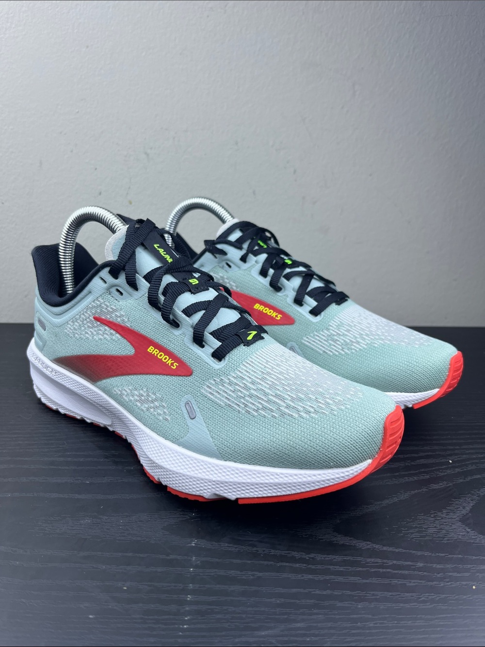 Brooks Launch 9 Running Shoes Seafoam Green Women's Size 6.5 Neutral